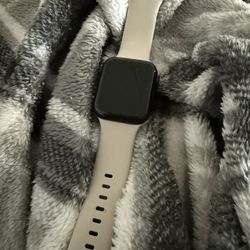 Apple Watch SE (2nd) Gen 