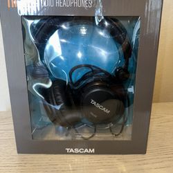 Studio Headphones 