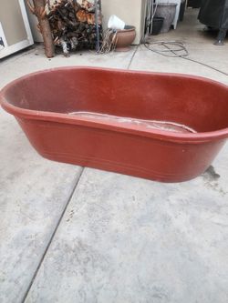 Large Bath or multi use Bin