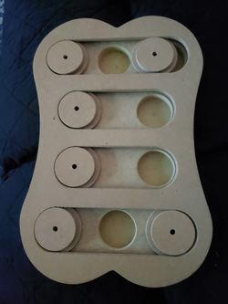 Seek-A-Treat Shuffle Bone Toy Puzzle