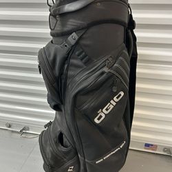 OGIO Preowned Woodē 15 Way Club Management System Golf Cart Bag With OGIO Engineered Golf Missing One Zipper Pull No Rain Hood