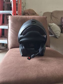 BILT modular helmet with Bluetooth and microphone