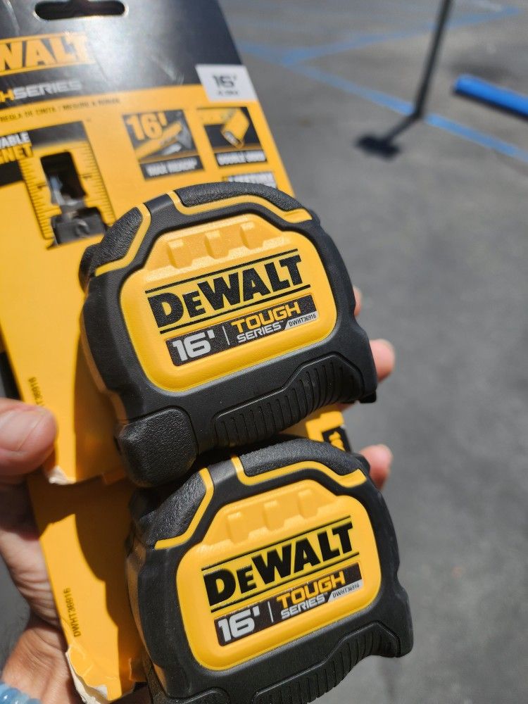 Dewalt Tough Series Measure Tape Set