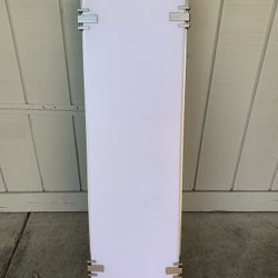 Light Led 75 W Used Only For About Six Months, Remodeled Kitchen Shortly After Paid $175 New 