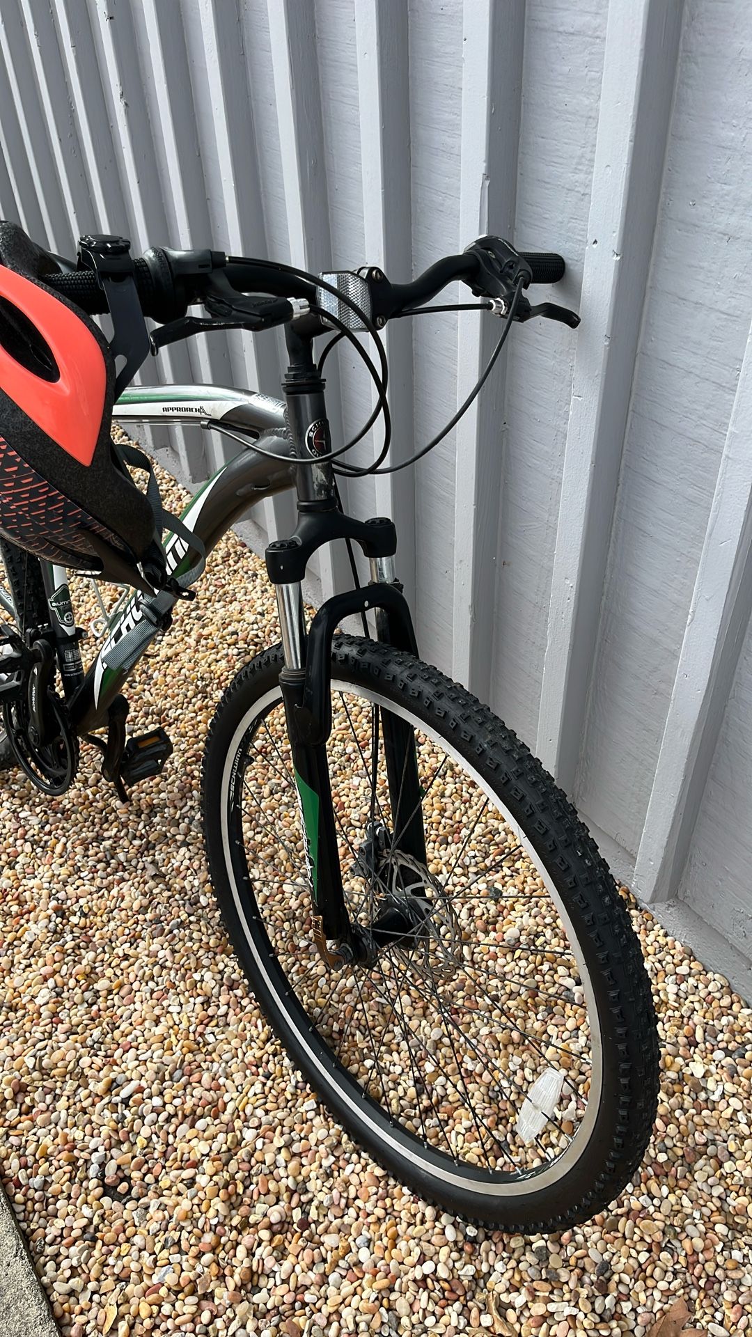 Schwinn Mens’ Bike 27’5”