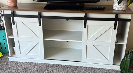 Tv stand / dresser