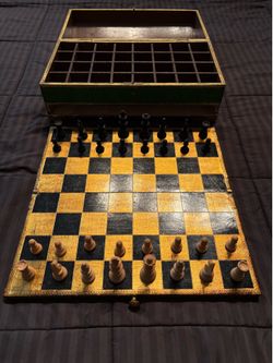 Florentine Italian Chess Board And Chest (Pre-1970)