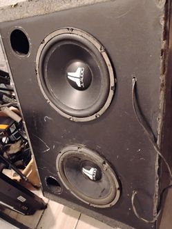 2 JL Audio large BANDPASS BOX DUBBS