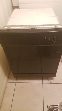 Dishwasher almost new brand general
