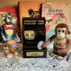 Vintage Uncle Sam’s 3-Coin Resister Bank