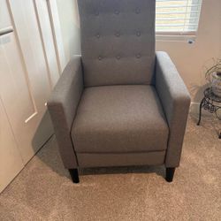 Nice 2 Piece couch For low 