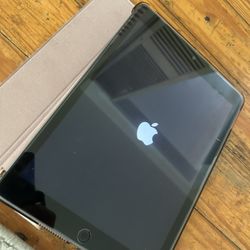 iPad Like New 