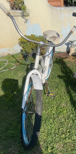 White & blue women’s bicycle
