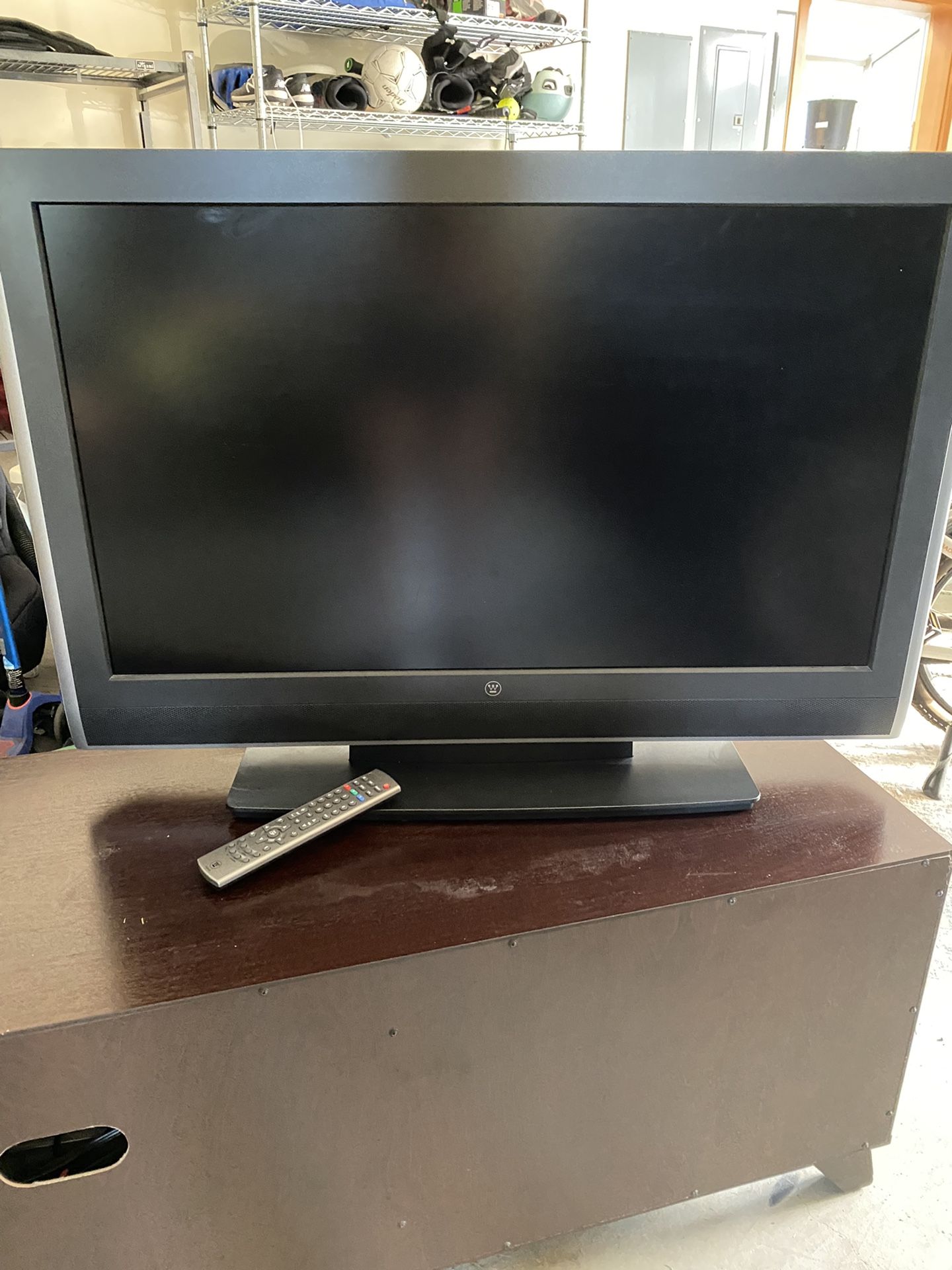 37” Flat Screen TV