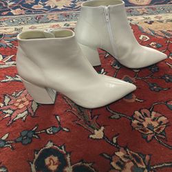 White Leather Pointed Toe Boots
