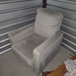 Delta Children Landry Nursery Glider Swivel Rocker Chair, Cloud Gre