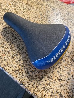 SE BMX bike seat, Lakers, Dodgers, Raiders, Nike, Jordan, cowboys mountain bikes