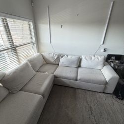 Pull-Out Sleeper Sectional w/ Storage Chaise – Great Condition | MUST GO ASAP