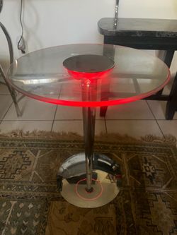 Light Up Tempered glass stand with batteries