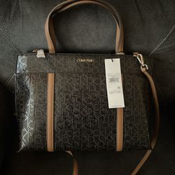 woman's tote bag with wallet for Sale in Los Angeles, CA - OfferUp
