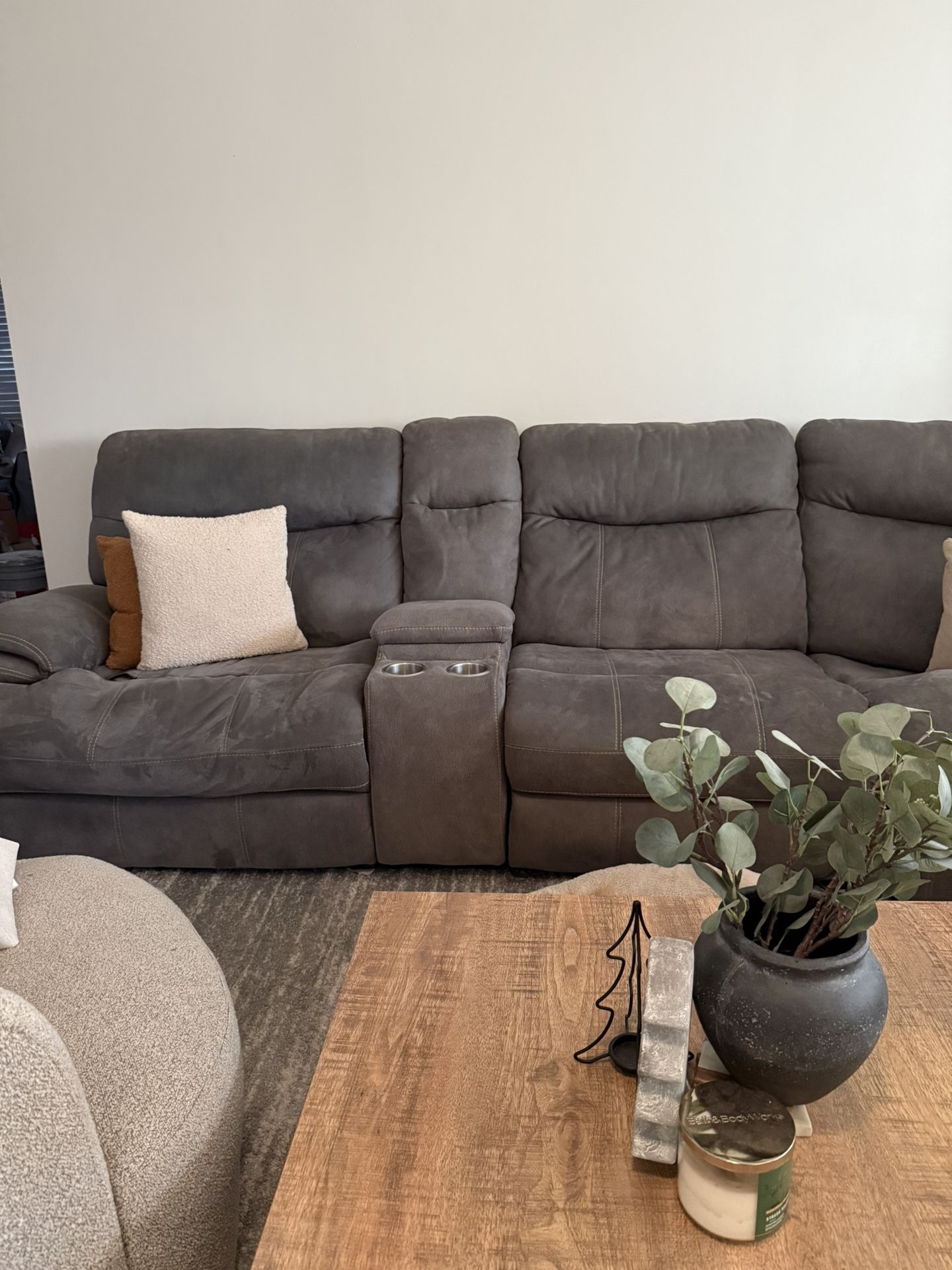 Large Couch With 2 Recliners.
