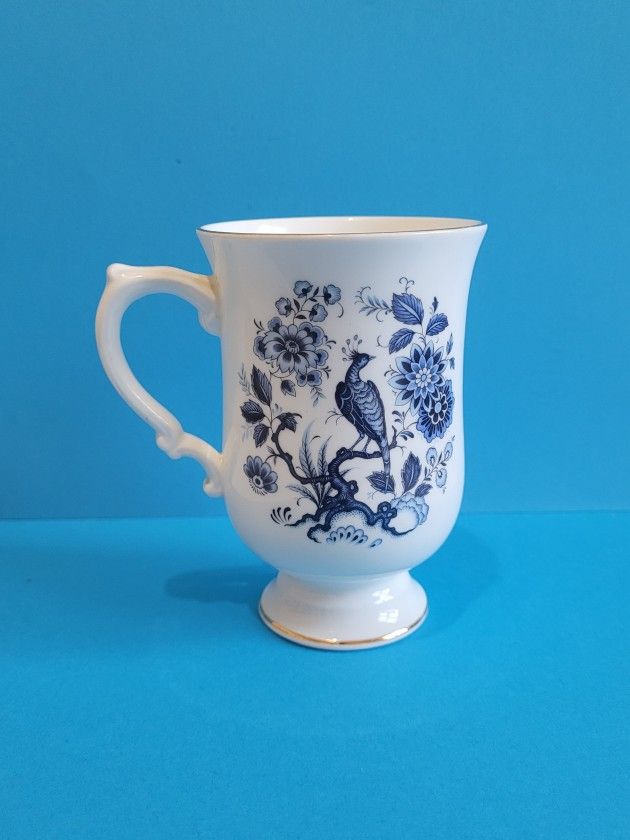 Rare Crown Staffordshire Blue & White Peacock Mug With Gold Trim Bone China.