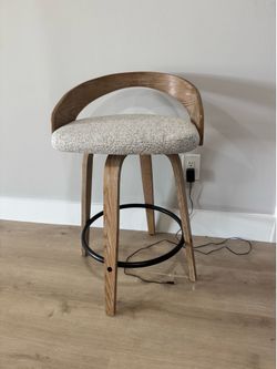 ONE brand new counter stool / bar stool