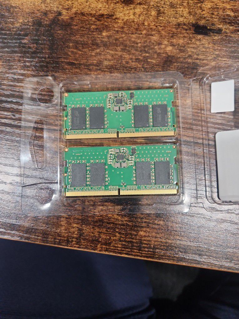 16 GB (2x8GB) Micron DDR5 Notebook RAM 