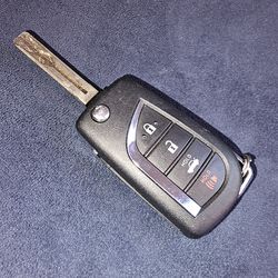 2018-24 toyota key fob
