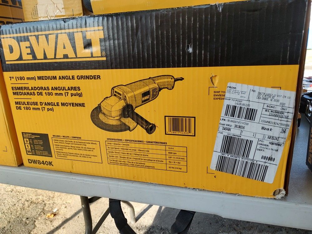 New DeWalt 7"Medium Corded angle Grinder
