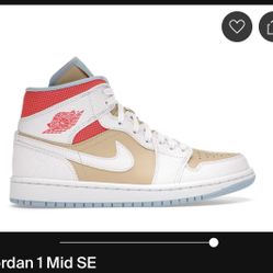 WMNS AIR JORDAN 1 MID SE