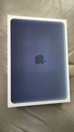 MacBook neo empty box