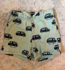 Zara boy shorts 3/4 years