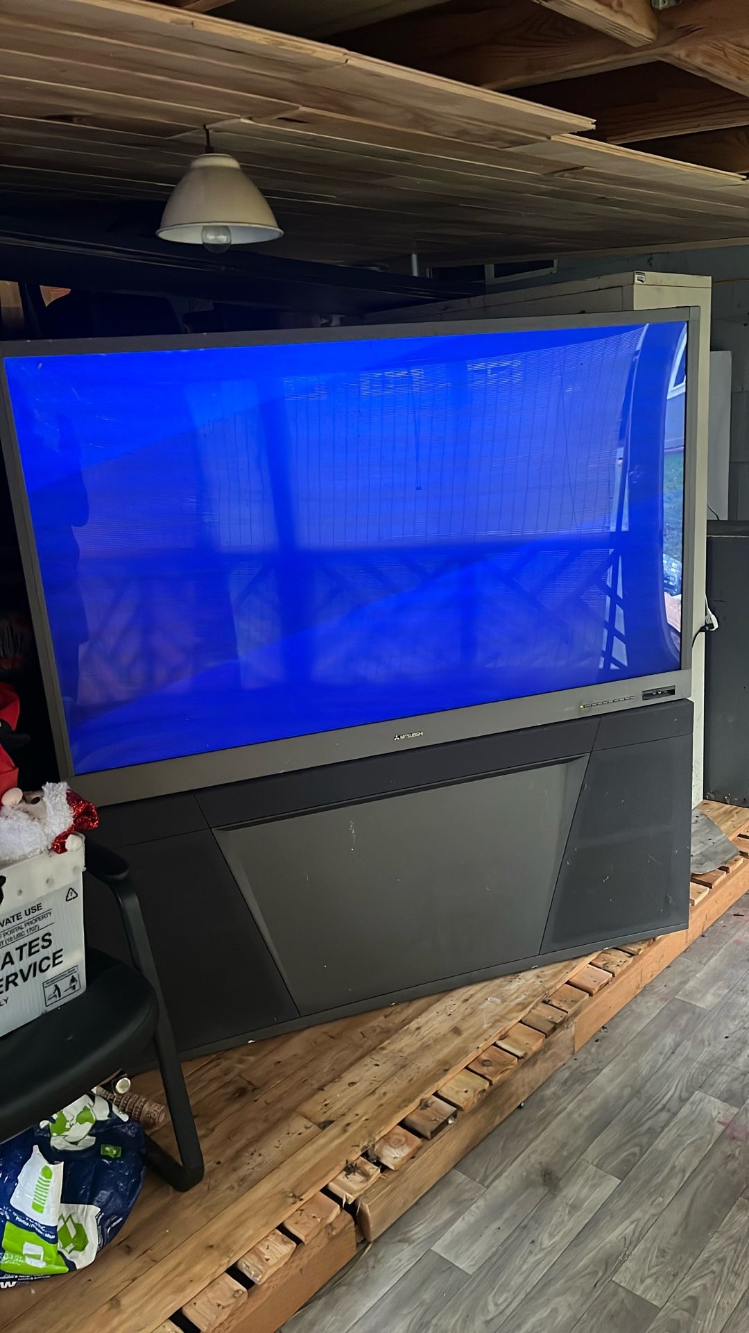FREE Old School 65” Projection Tv Mitsubishi Television 