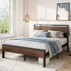 WDLJYTC003 花棕Queen Size Bed Frame, Heavy Duty Metal Platform Bed with Wooden Headboard & Footboard, Mahogony