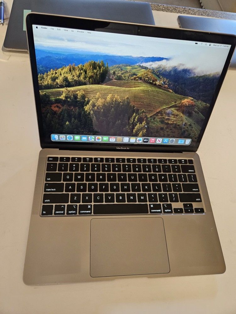 Apple Macbook Air 13" Screen Quad-Core i5 TouchID  2020