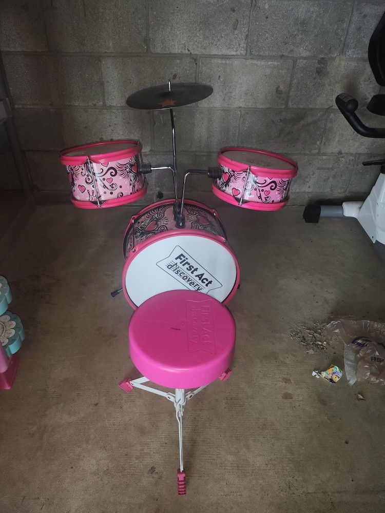 Little Girls Drum Set Only Missing Drumsticks