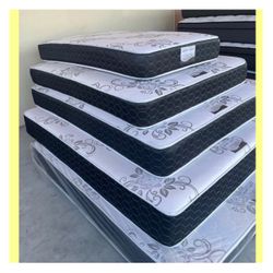 Cal king size mattress/ Colchon