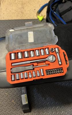 Socket wrench set