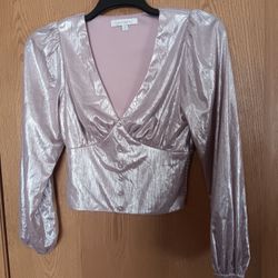 Women's Size Small,  Flat White Long Sleeve Blouse 
