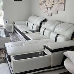 Italian Leather Couches And Coffee Table