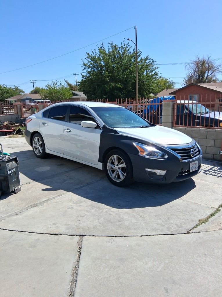 Nissan  S  2013