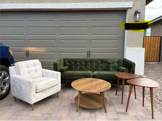 Mid-Century Modern Green Velvet Sofa – Tufted | Excellent Condition