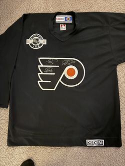 Flyers Practice Jersey Signed By 3 Flyers (photo Is Stock Image, Pictures Coming Soon)