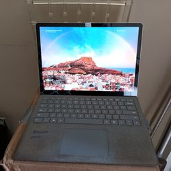 Surface Laptop 2  Touch Screen
