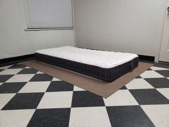 Twin size mattress - can DELIVER almost anywhere for $20 extra - used and in good condition 😍