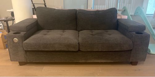 FREE LOVESEAT COUCH