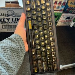 Custom Mechanical Keyboard Tri-mode, Custom Keycaps, Via Firmware Moddable 
