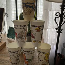 Vintage 1979 Warner bros looney toons glasses 