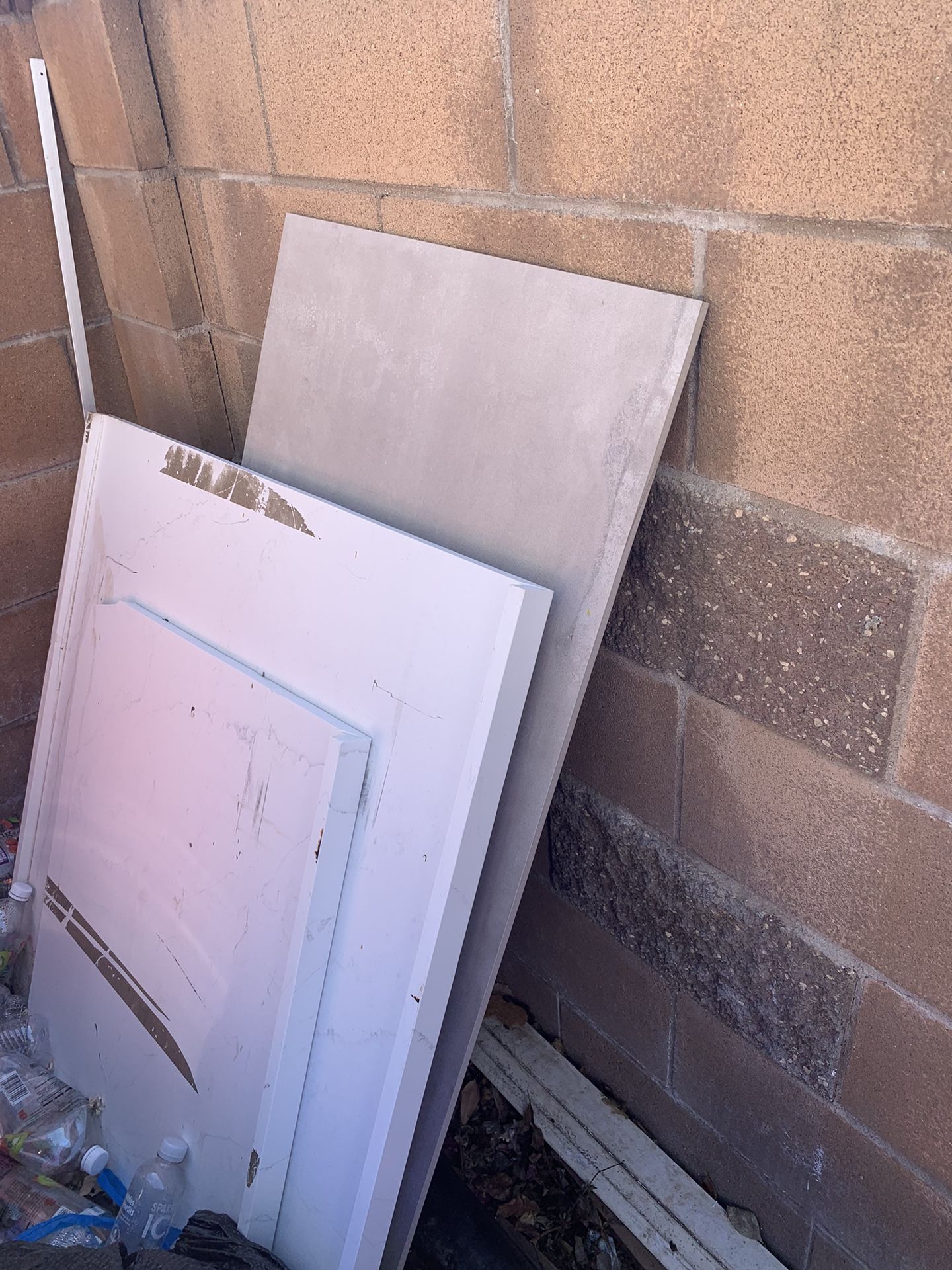 FREE Construction Material / Tables / TV